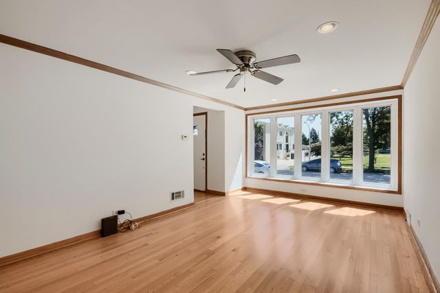 5122 S Normandy Avenue, Chicago, IL 60638