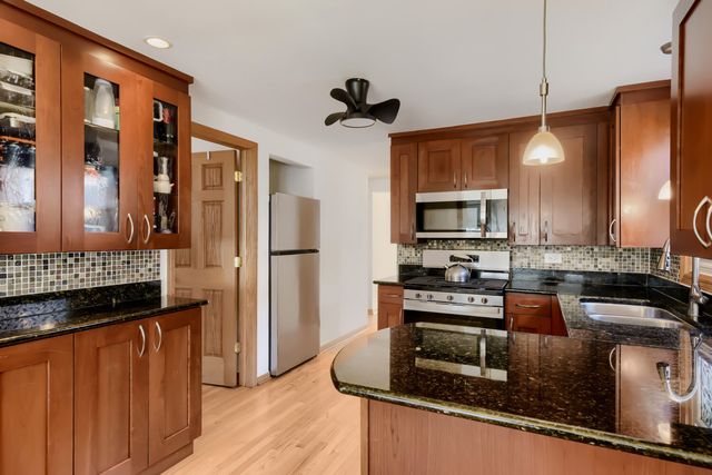 5122 S Normandy Avenue, Chicago, IL 60638