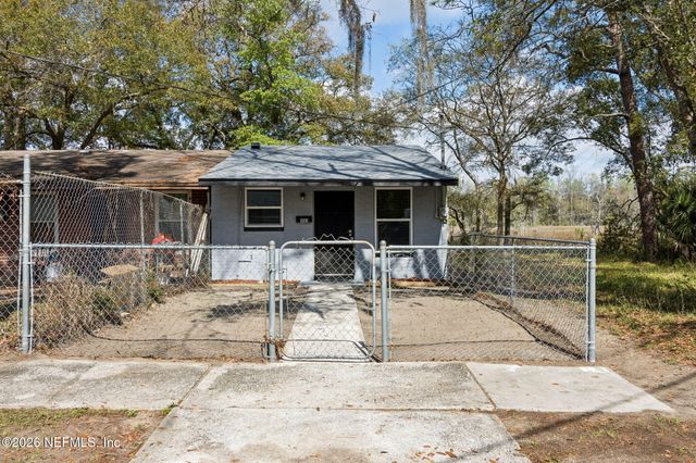 4603 KEN KNIGHT Drive N, Jacksonville, FL 32209