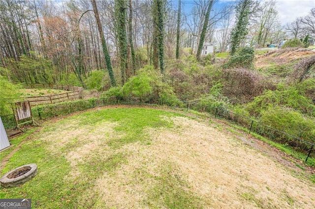 549 Pineland Circle SW, Mableton, GA 30126