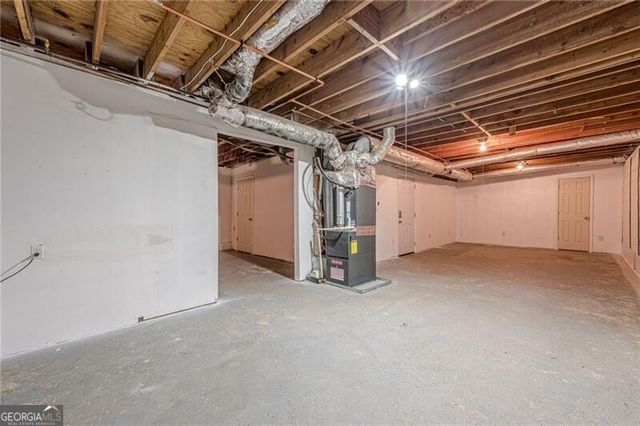 549 Pineland Circle SW, Mableton, GA 30126