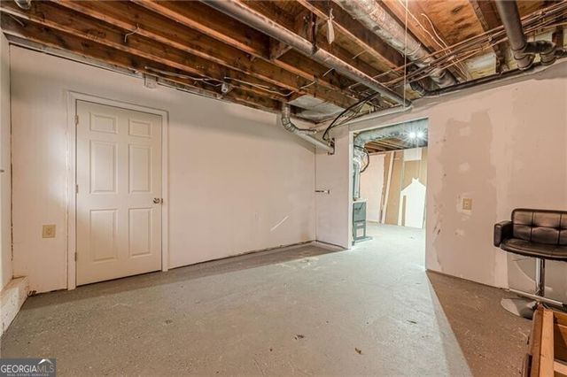 549 Pineland Circle SW, Mableton, GA 30126