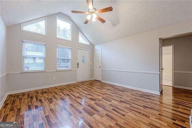 549 Pineland Circle SW, Mableton, GA 30126