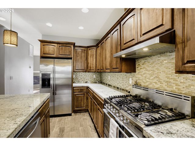 2606 S WATER Ave, Portland, OR 97201