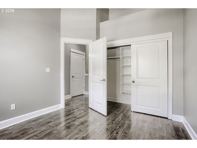 2606 S WATER Ave, Portland, OR 97201