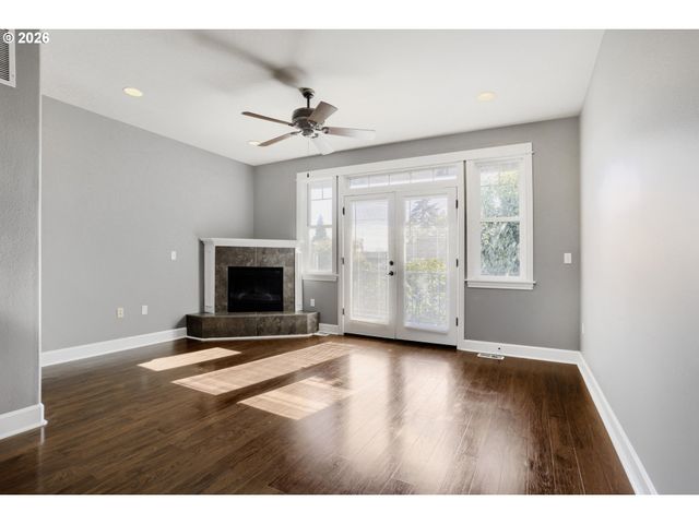 2606 S WATER Ave, Portland, OR 97201