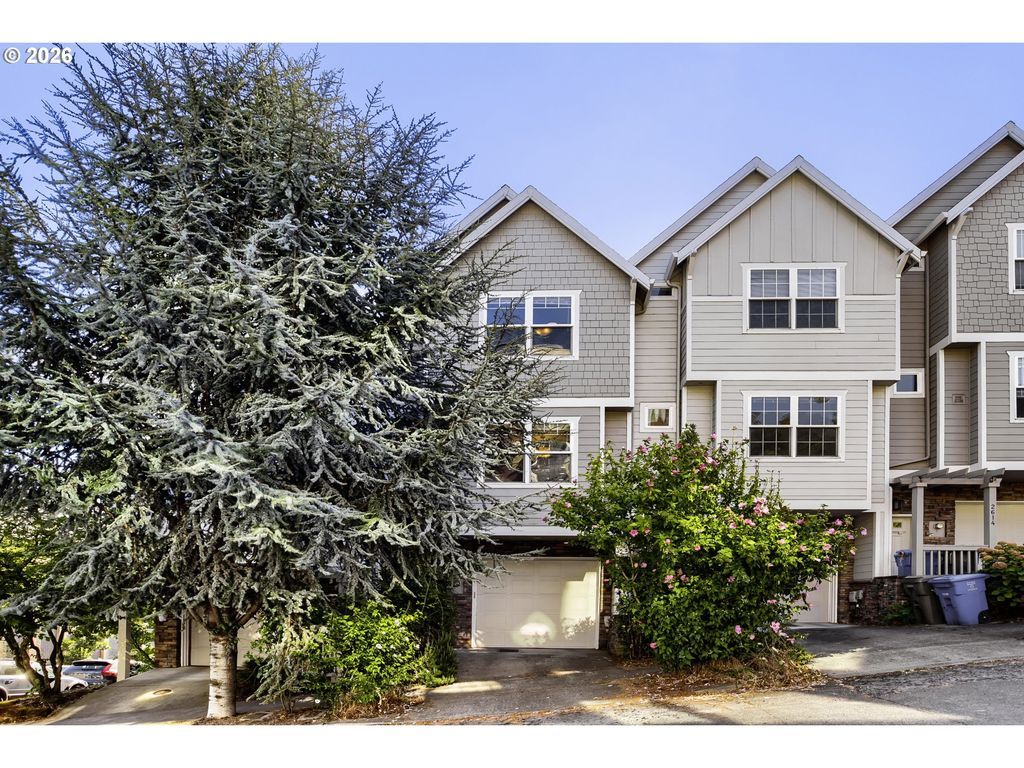 2606 S WATER Ave, Portland, OR 97201