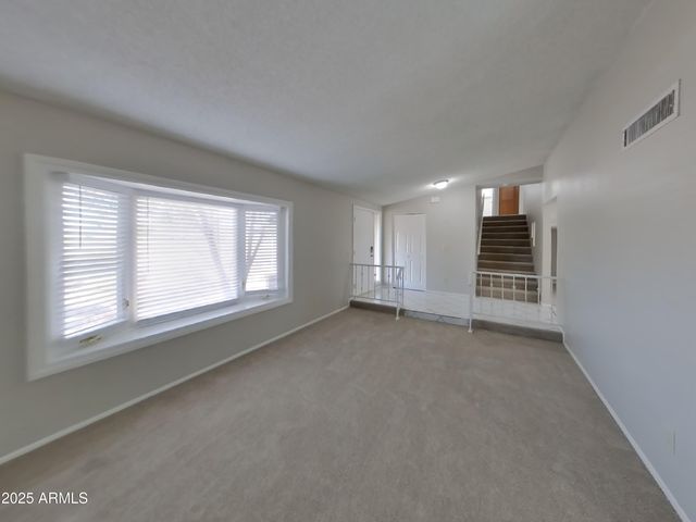 5212 N 69TH Avenue, Glendale, AZ 85303