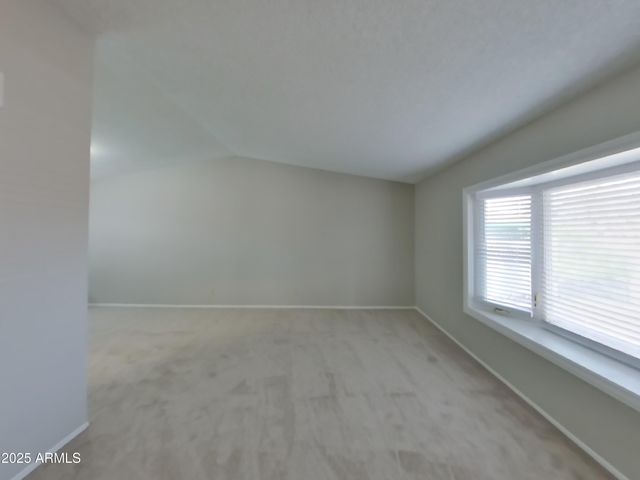 5212 N 69TH Avenue, Glendale, AZ 85303