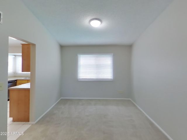 5212 N 69TH Avenue, Glendale, AZ 85303