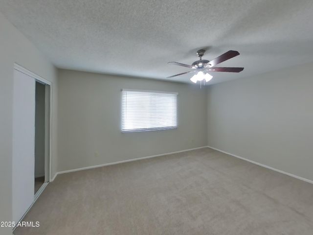 5212 N 69TH Avenue, Glendale, AZ 85303