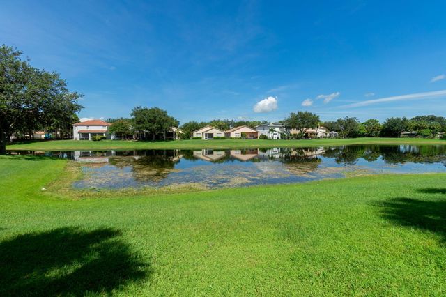 213 River Bluff Lane, Royal Palm Beach, FL 33411