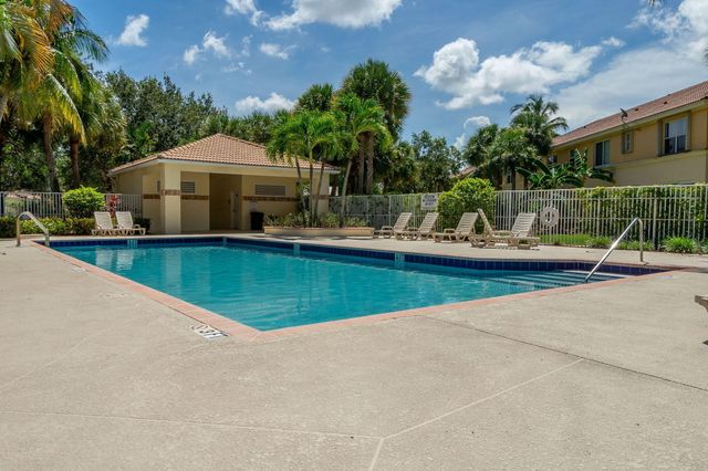 213 River Bluff Lane, Royal Palm Beach, FL 33411