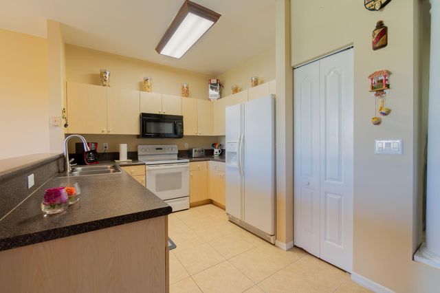 213 River Bluff Lane, Royal Palm Beach, FL 33411