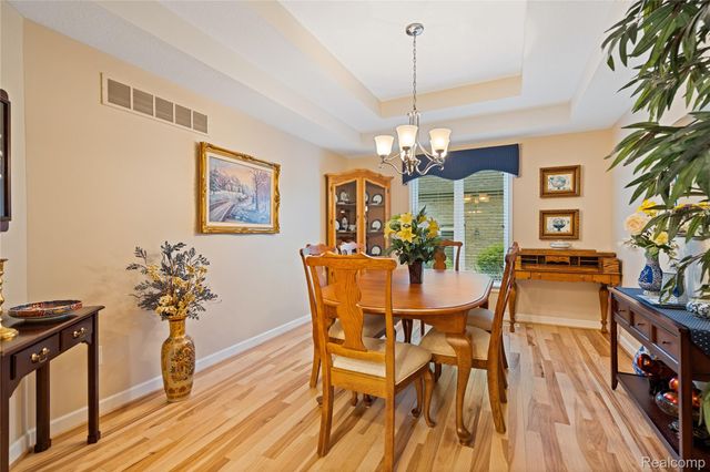 945 Saint James Park Avenue, Monroe Charter Township, MI 48161
