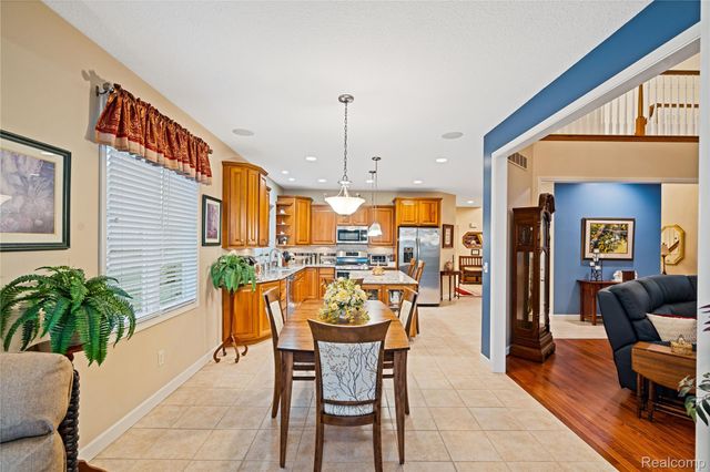 945 Saint James Park Avenue, Monroe Charter Township, MI 48161