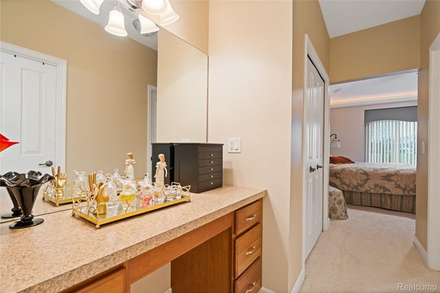 945 Saint James Park Avenue, Monroe Charter Township, MI 48161
