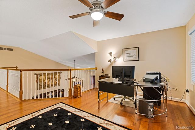 945 Saint James Park Avenue, Monroe Charter Township, MI 48161