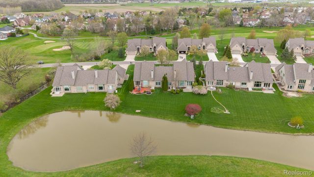 945 Saint James Park Avenue, Monroe Charter Township, MI 48161