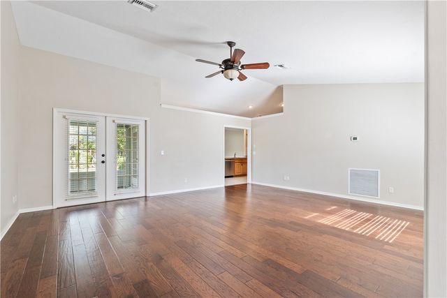 2940 3rd Street SW, Vero Beach, FL 32968