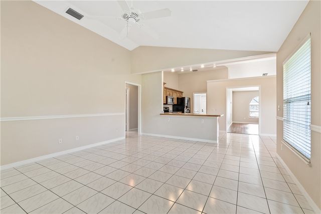 2940 3rd Street SW, Vero Beach, FL 32968