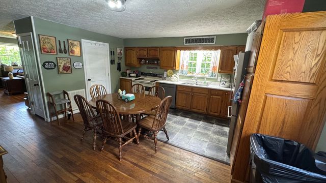 17 Sunny Brook Road, Heidrick, KY 40949
