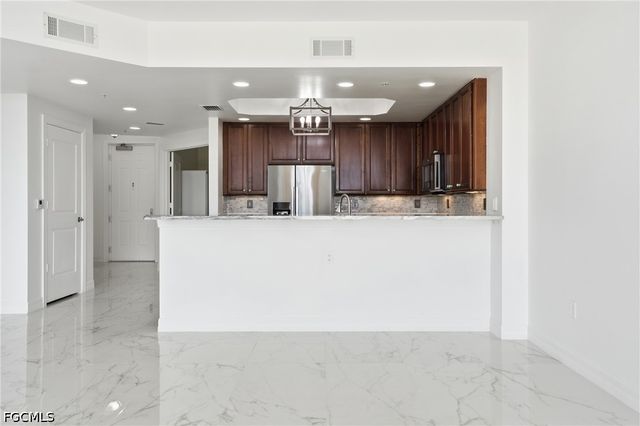 3426 Hancock Bridge PKWY 706, North Fort Myers, FL 33903