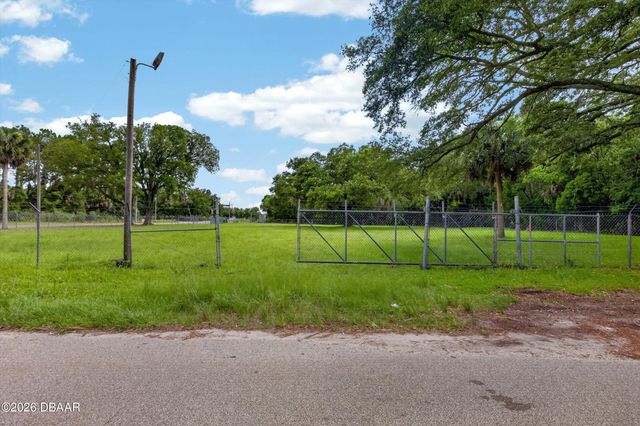 1082 Broadway Avenue, Ormond Beach, FL 32174