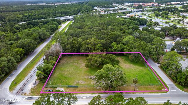 1082 Broadway Avenue, Ormond Beach, FL 32174