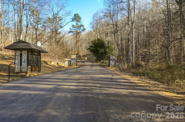 67 Bamboo Trail 18, Candler, NC 28715
