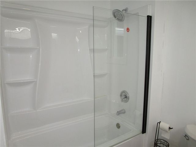 411 Emerson Ave., Farrell, PA 16121