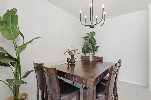 215 Needle Avenue SW, Los Lunas, NM 87031