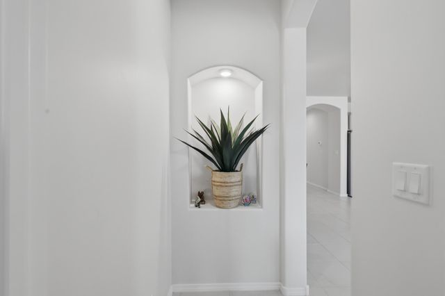 215 Needle Avenue SW, Los Lunas, NM 87031