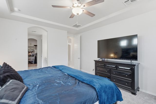 215 Needle Avenue SW, Los Lunas, NM 87031