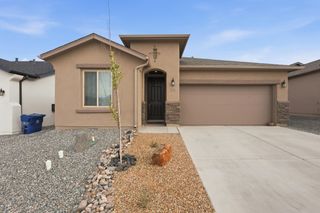 215 Needle Avenue SW, Los Lunas, NM 87031