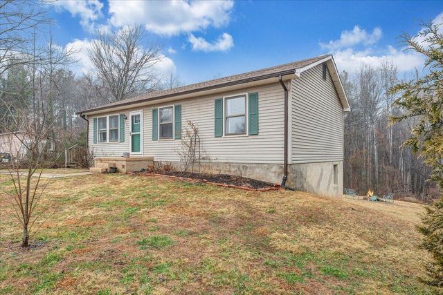 291 Falcon Ridge RD, Rocky Mount, VA 24151