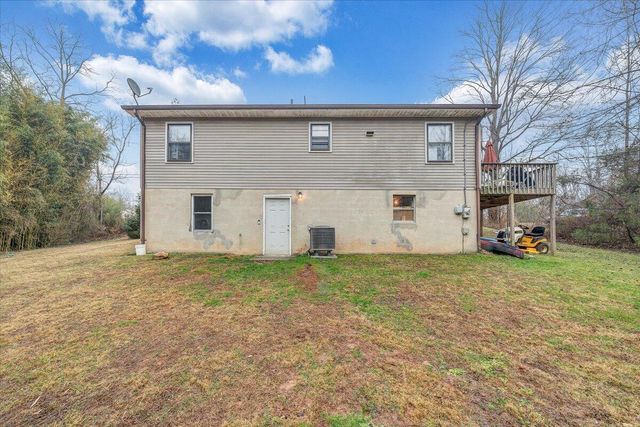 291 Falcon Ridge RD, Rocky Mount, VA 24151