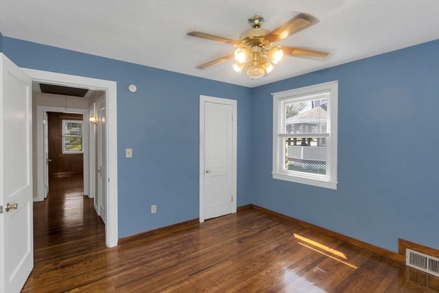582 Broadway St, Chicopee, MA 01020