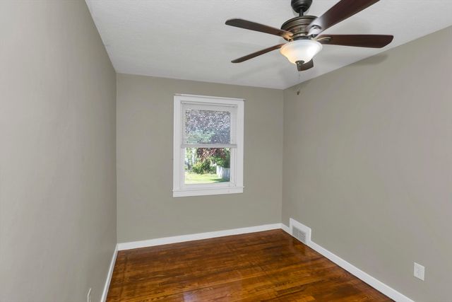 582 Broadway St, Chicopee, MA 01020