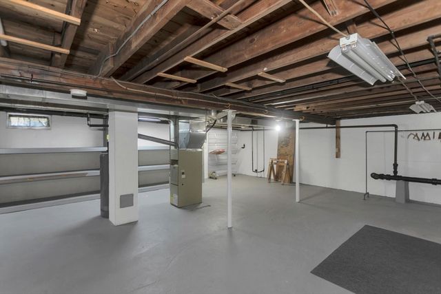 582 Broadway St, Chicopee, MA 01020
