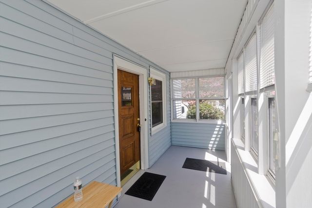 582 Broadway St, Chicopee, MA 01020