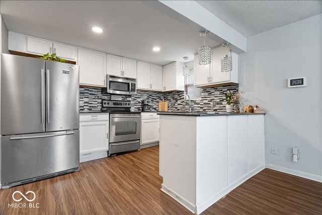 2830 S Lyons Avenue, Indianapolis, IN 46241