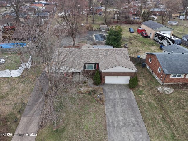 4508 Santa Paula Ln, Louisville, KY 40219