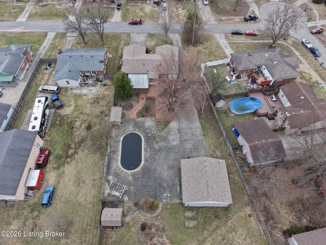 4508 Santa Paula Ln, Louisville, KY 40219