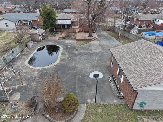 4508 Santa Paula Ln, Louisville, KY 40219