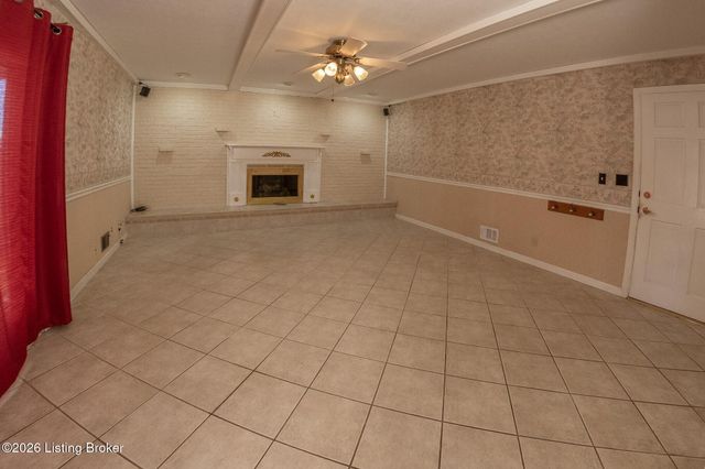 4508 Santa Paula Ln, Louisville, KY 40219