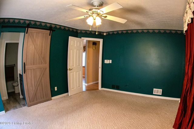 4508 Santa Paula Ln, Louisville, KY 40219