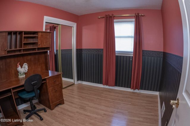 4508 Santa Paula Ln, Louisville, KY 40219