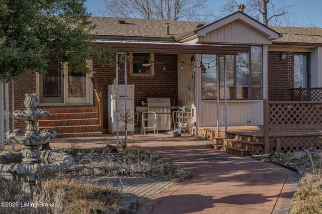 4508 Santa Paula Ln, Louisville, KY 40219