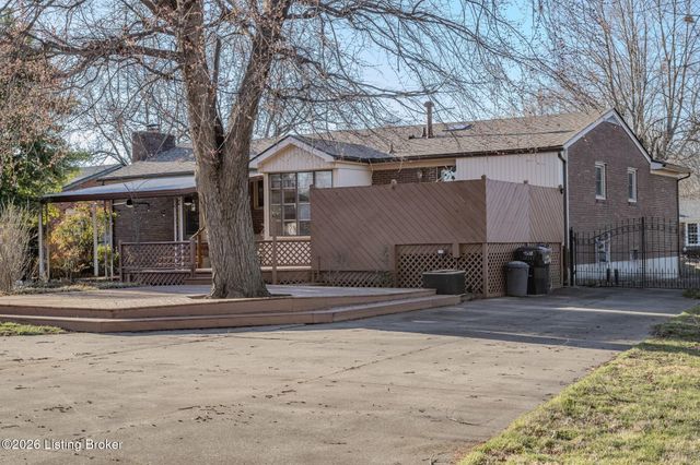 4508 Santa Paula Ln, Louisville, KY 40219